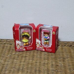 The Loyal Subjects Cheebee mini figures from "The World of Strawberry.  Set of 2
